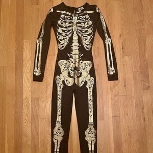 skeleton halloween costume